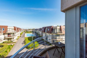  Modern Apartment with Terrace & public Pool  Бредене